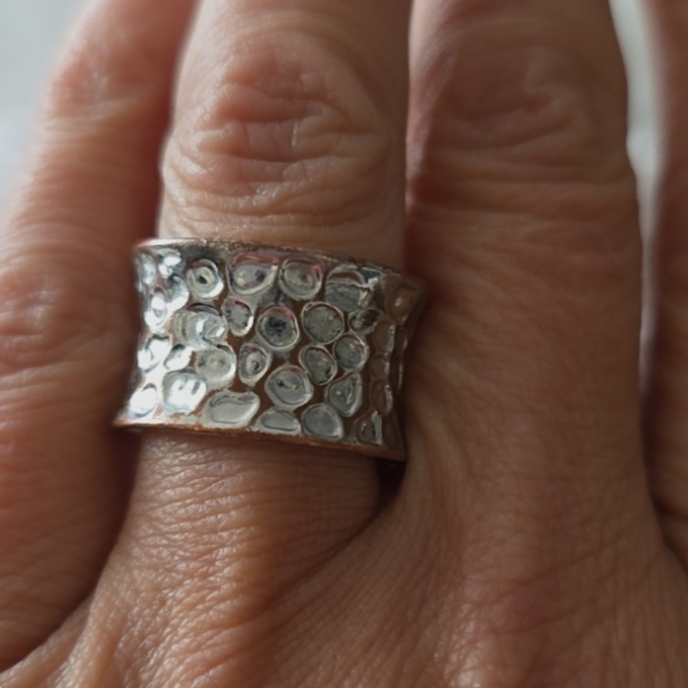 RARE Hammered Silverplate Over Copper Textured Silver moon Crater Band Ring READ